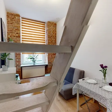Komuny Paryskiej 62 Centrum * Вроцлав