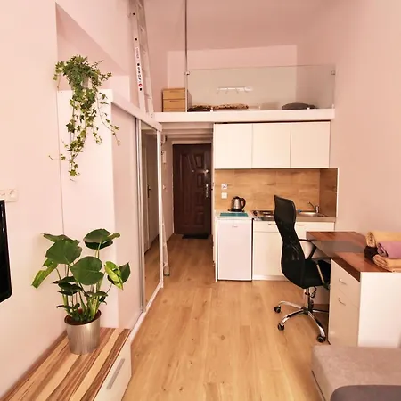 Komuny Paryskiej 62 Centrum Апартаменты *