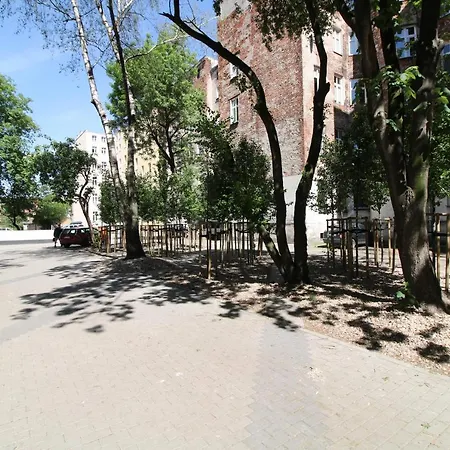 Komuny Paryskiej 62 Centrum * Вроцлав